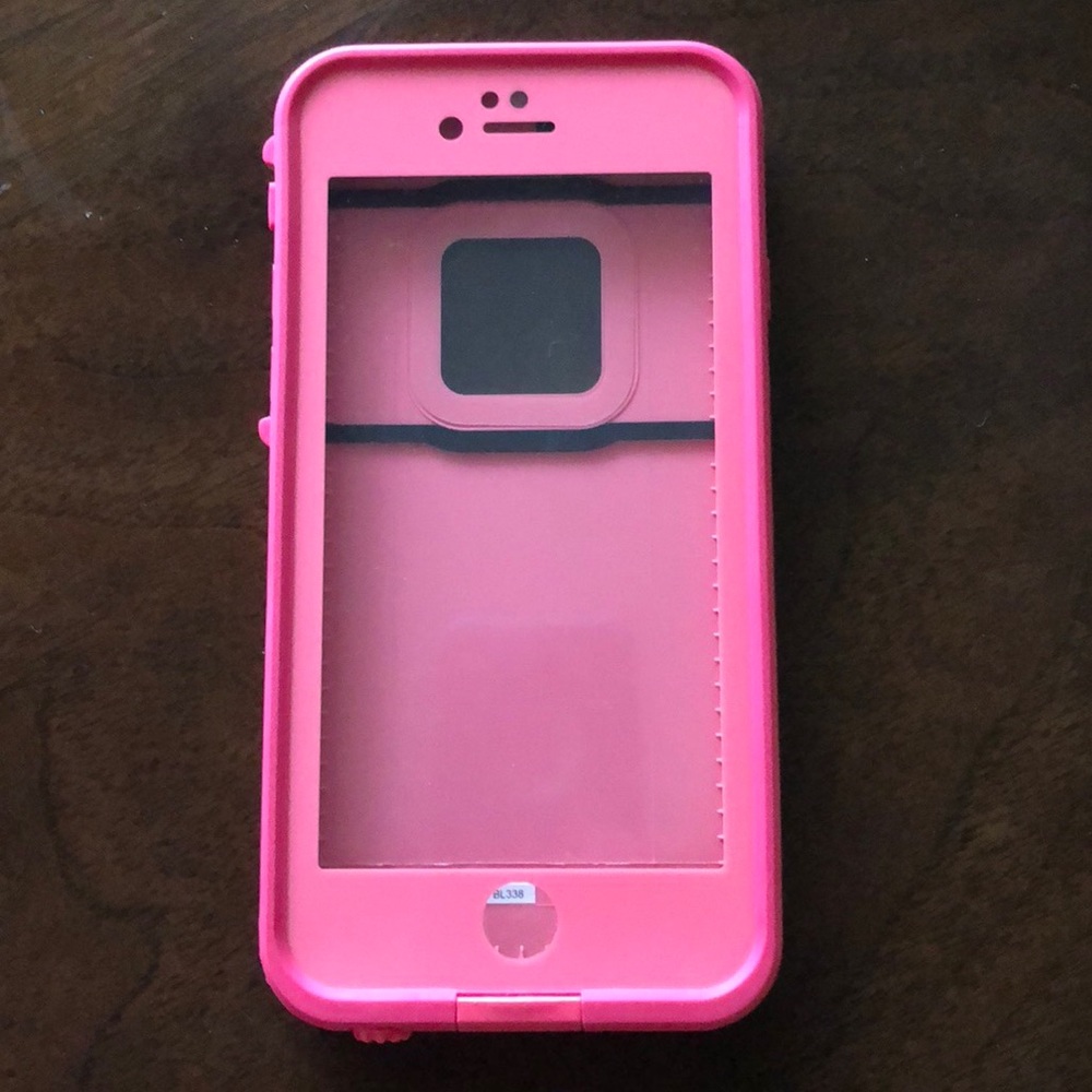 Life proof iPhone 6/ 6s case.